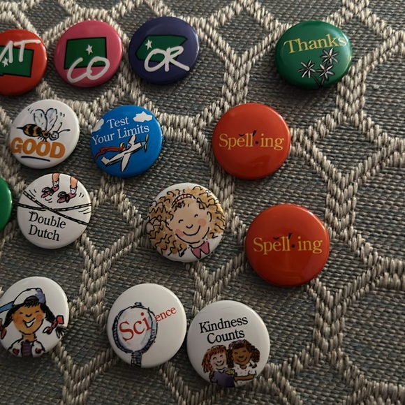 Vintage 90s American Girl Grin Pins - Picture 3 of 5